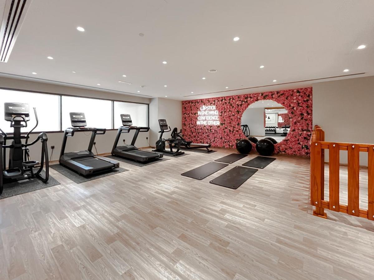 Trophy - Sky High Haven Appartement *